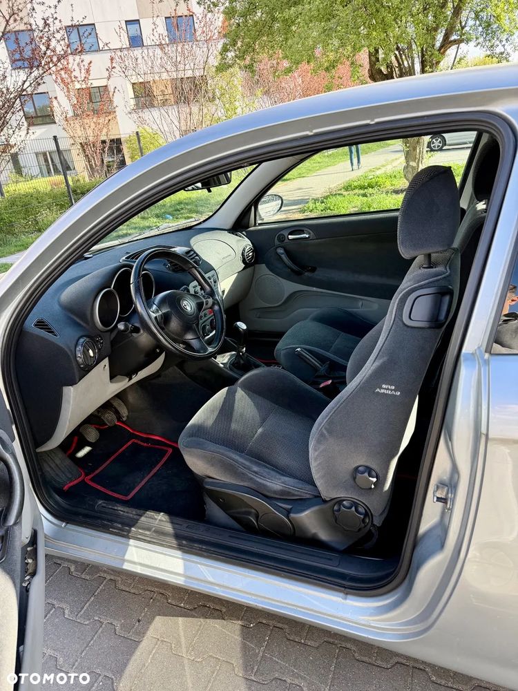 Alfa Romeo 147 1.6 Twin Spark Progression - 16