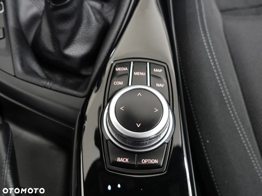 BMW Seria 1 118d xDrive Edition Metropolitan - 32