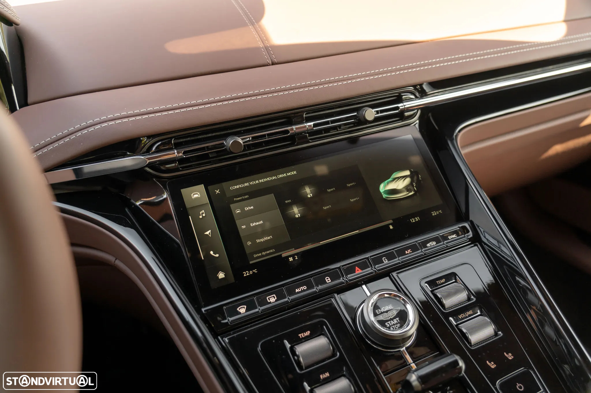 Aston Martin DB12 Coupé V8 Auto - 26
