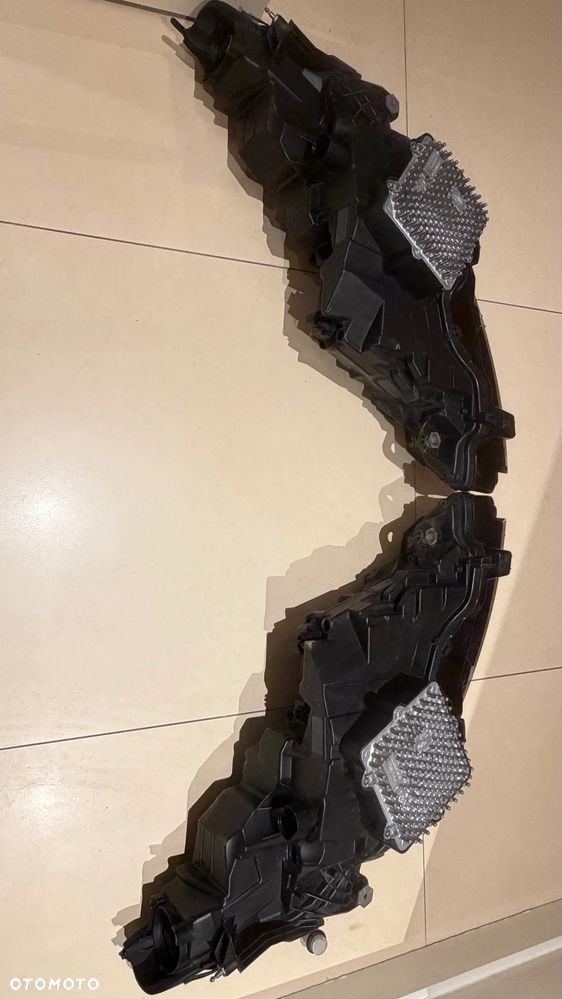 RANGE ROVER EVOQUE II L551  LAMPA LEWA/PRAWA PRZÓD K8D2-13W030 - 3