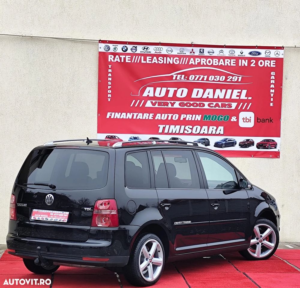 Volkswagen Touran - 3