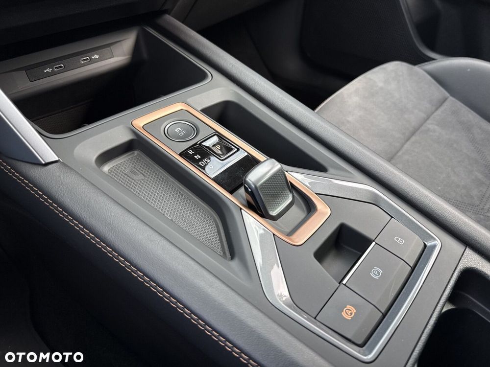 Cupra Leon 1.5 eTSI DSG - 23