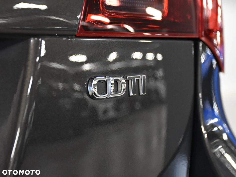 Opel Astra 1.7 CDTI Cosmo - 25