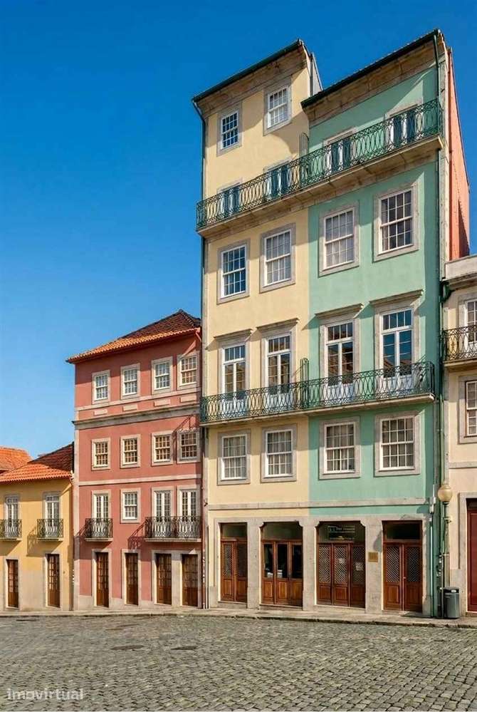 T1 no Empreendimento Taipas Residence, no Centro do Porto, perto da To