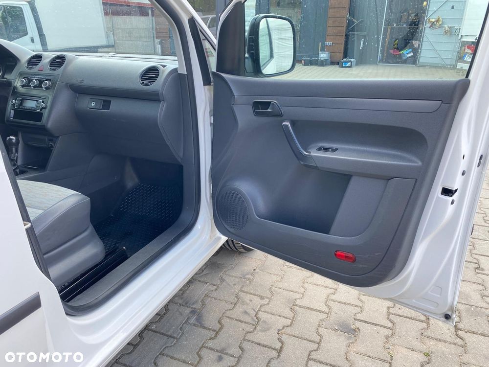 Volkswagen CADDY - 17
