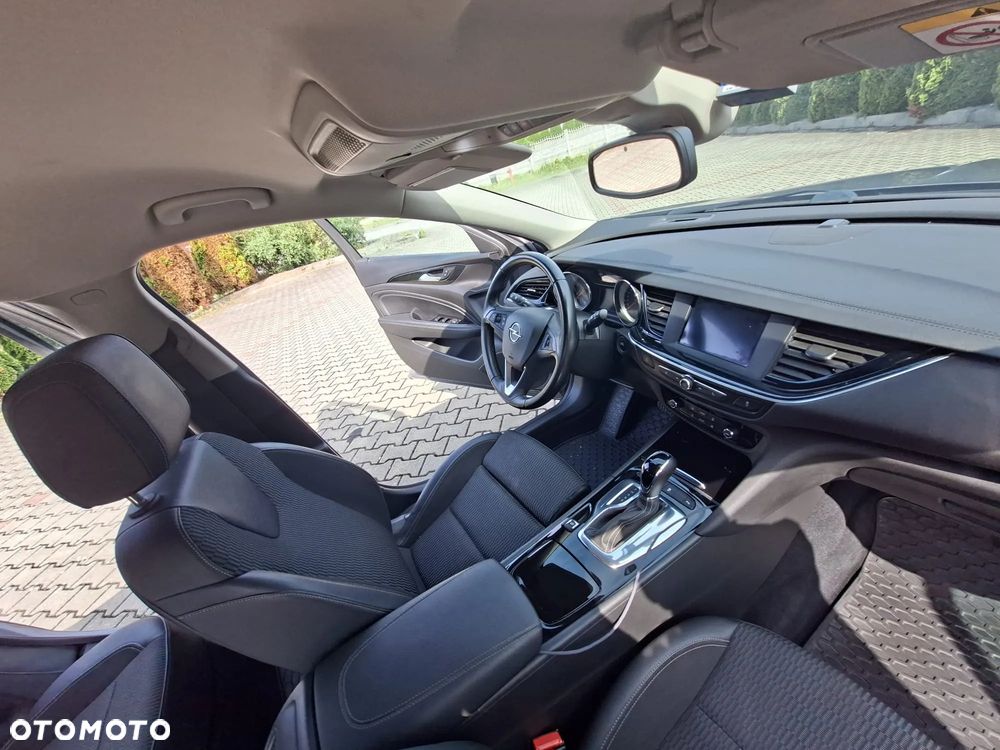 Opel Insignia - 17