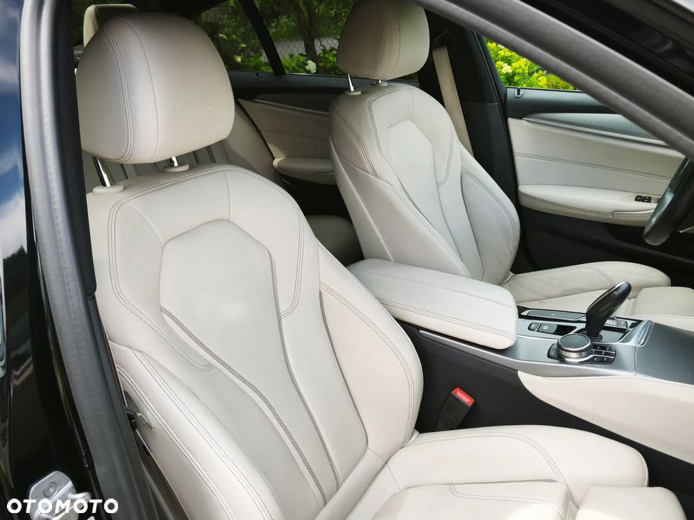 BMW Seria 5 530i xDrive M Sport sport - 19