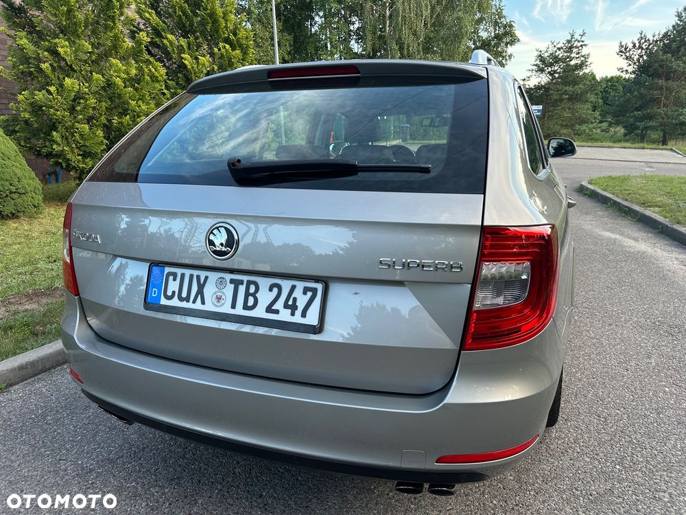 Skoda Superb 2.0 TSI DSG Exclusive - 12