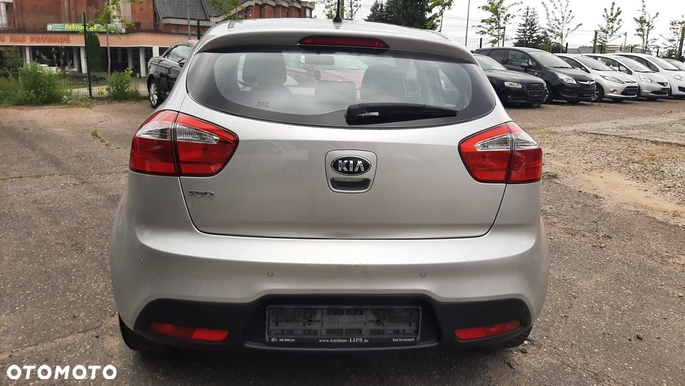 Kia Rio 1.2 Attract - 8