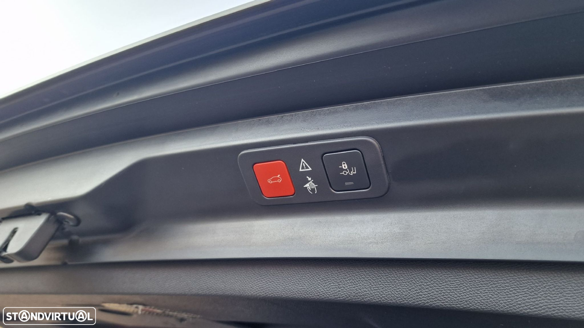 Peugeot 5008 1.5 BlueHDi Allure EAT8 - 38