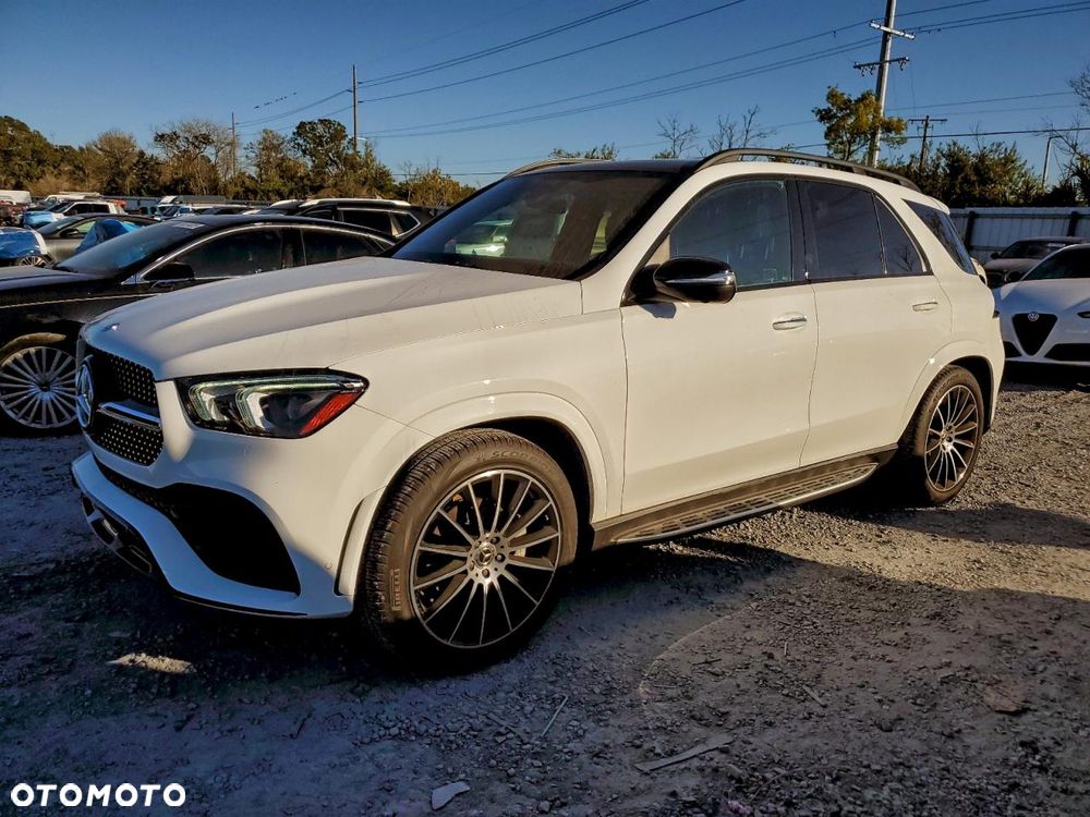 Mercedes-Benz GLE - 1
