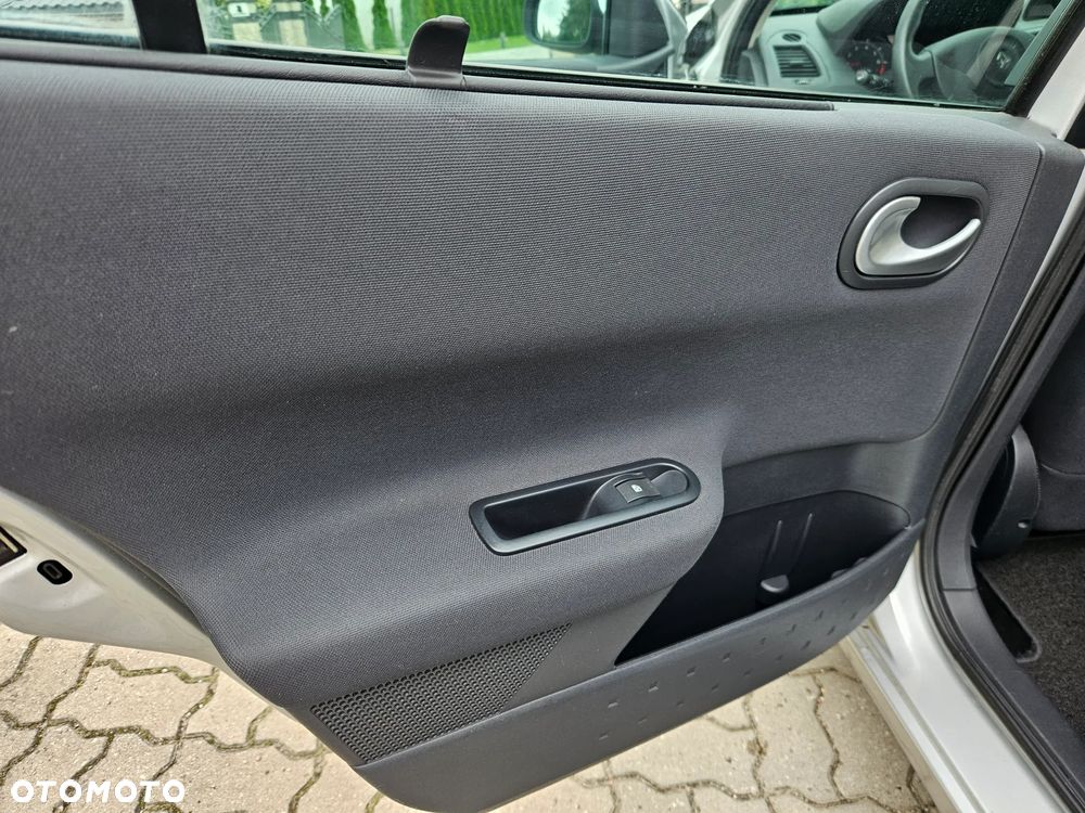 Renault Megane 1.6 16V 110 Expression - 20