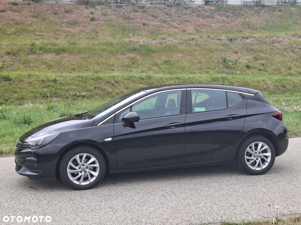 Opel Astra 1.2 T Elegance S&S - 4