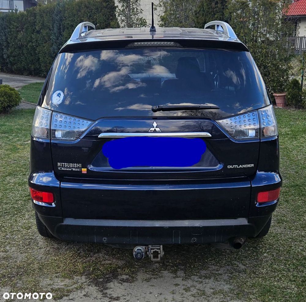 Mitsubishi Outlander 2.4 4WD CVT Instyle - 3