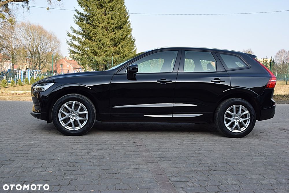 Volvo XC 60 B4 D AWD Geartronic Momentum - 9