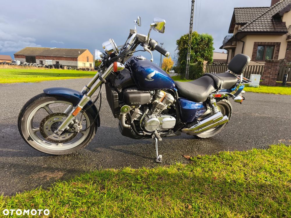 Honda VF - 7