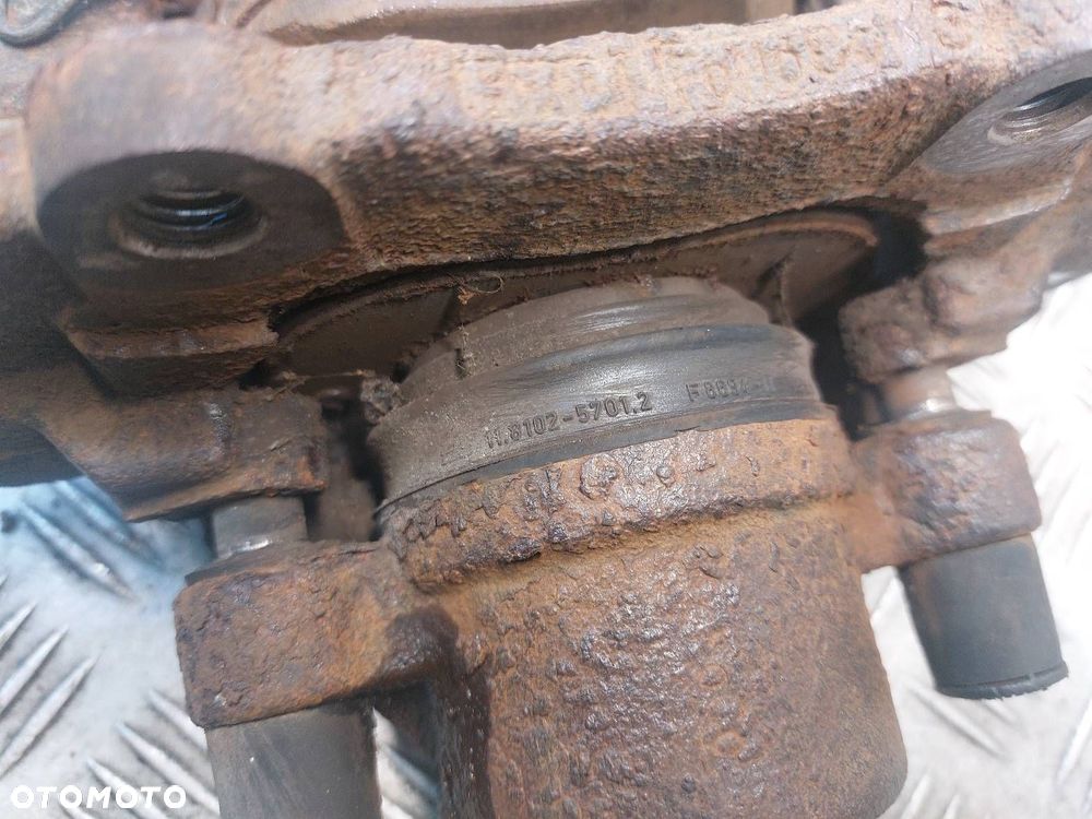 TARCZE HAMULCOWE PRZÓD + ZACISKI VOLVO V50 I 2.0 D - 10