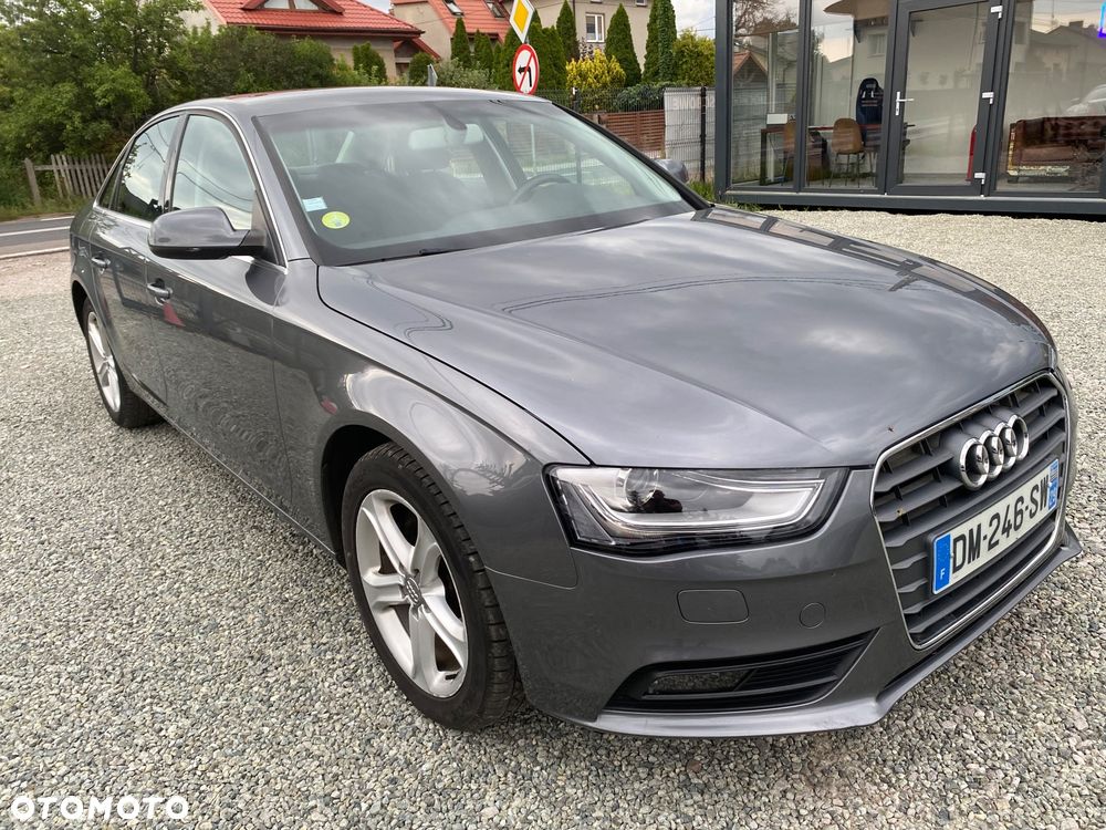 Audi A4 Limousine 2.0 TDI DPF clean diesel Ambiente - 8