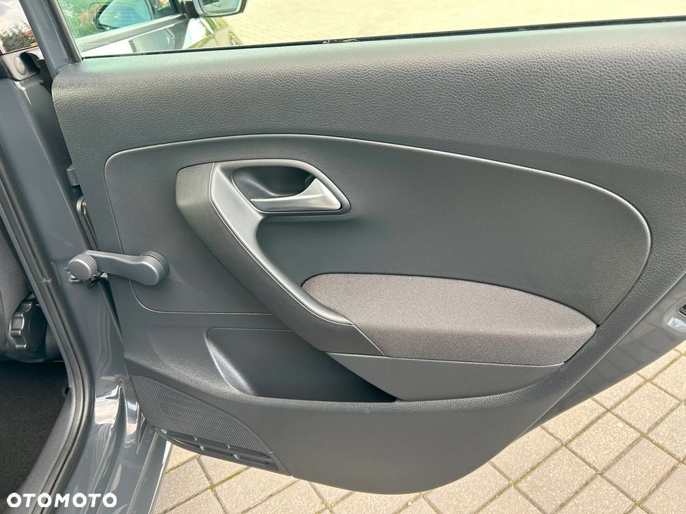 Volkswagen Polo - 30