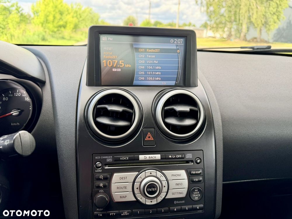 Nissan Qashqai 2.0 CVT tekna - 22