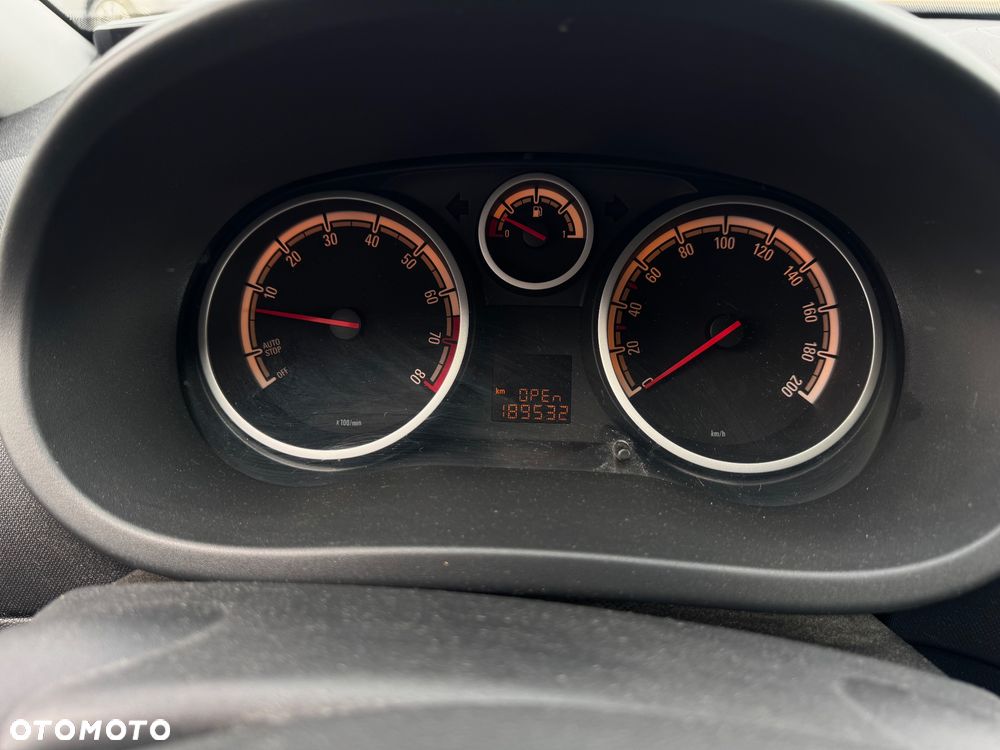 Opel Corsa - 30