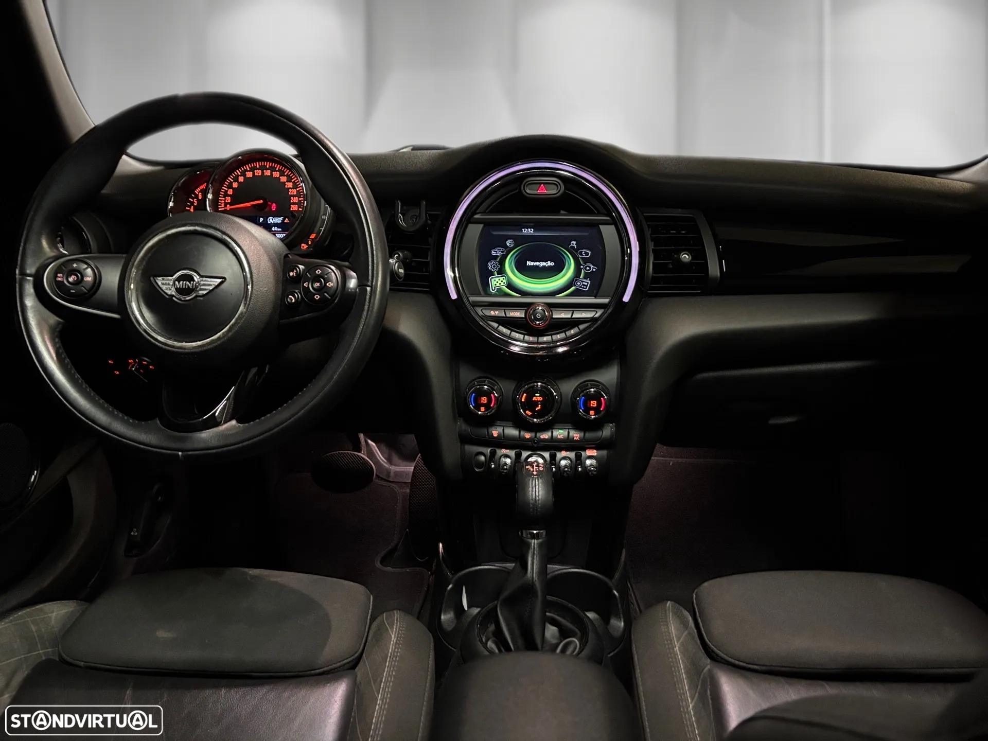 MINI 5 Portas Cooper Auto - 4