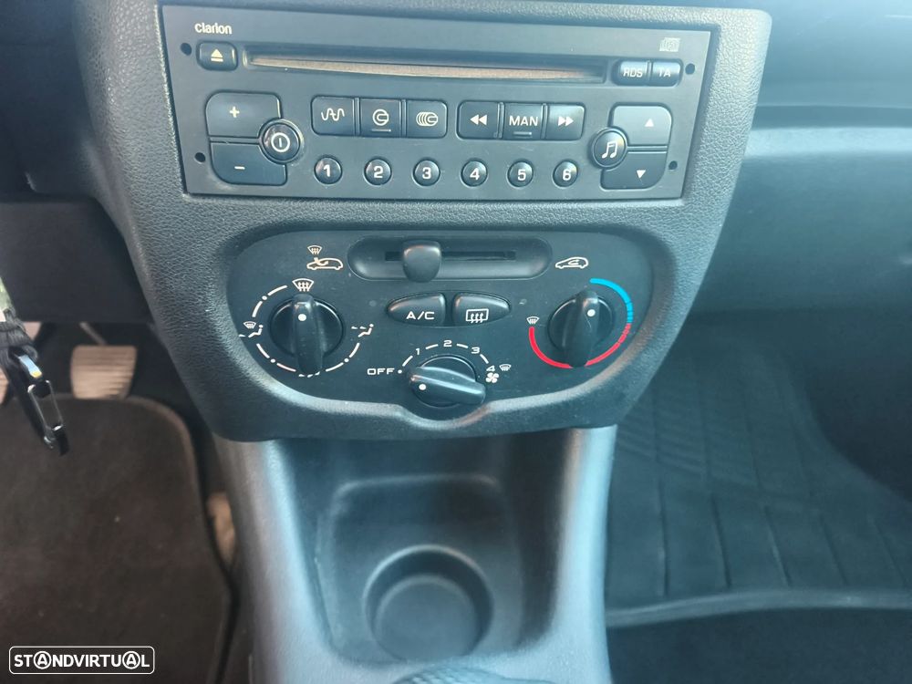 Peugeot 206+ - 12