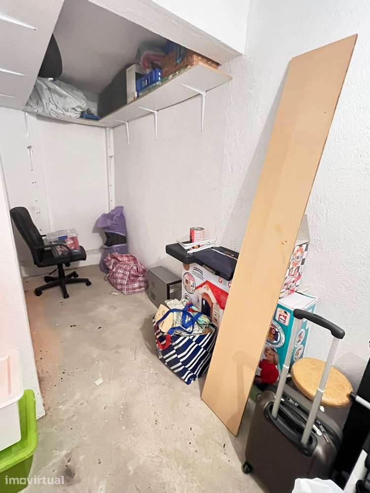 Apartamento T2 Com Terraço e Parqueamento - Grande imagem: 5/13