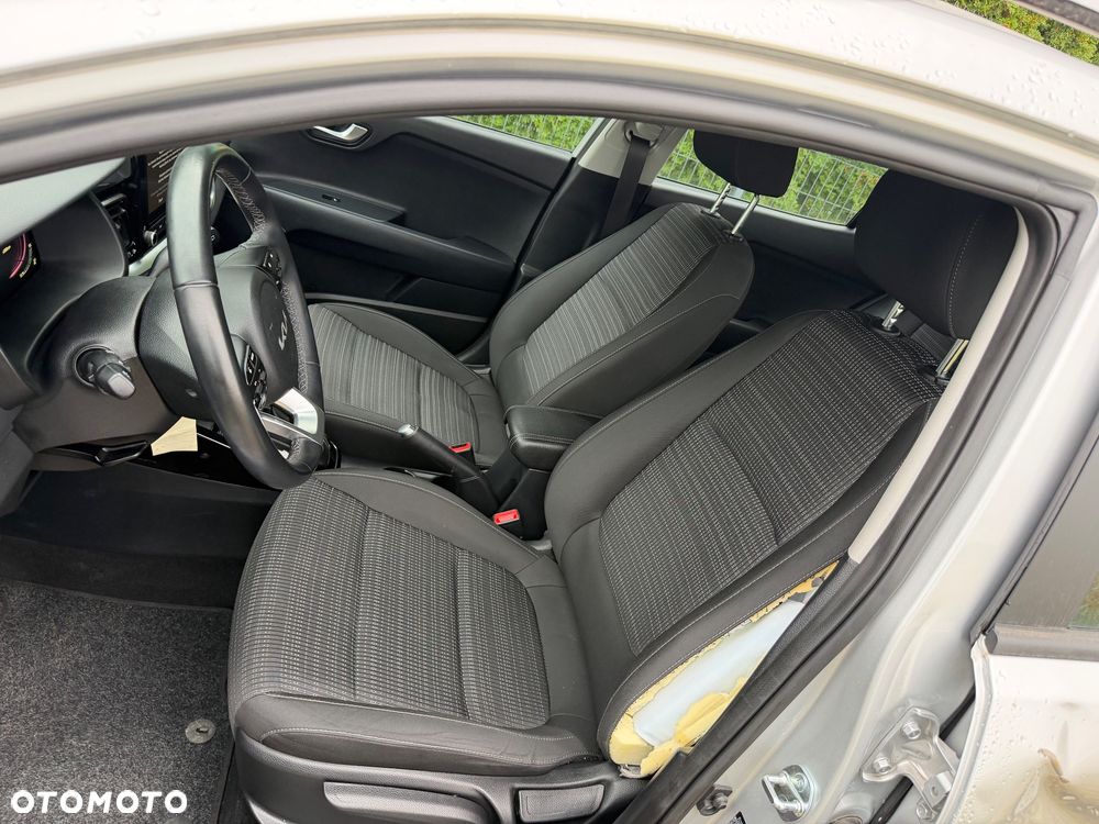 Kia Stonic - 11
