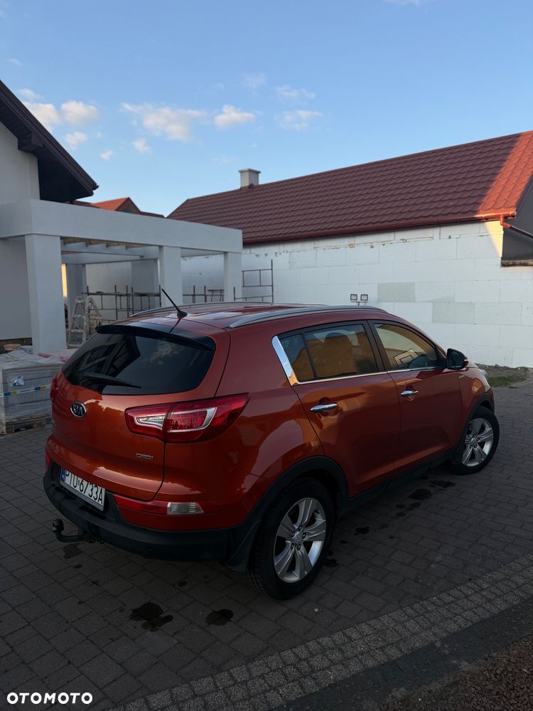 Kia Sportage 2.0 CRDI 4WD Automatik Dream-Team Edition - 2