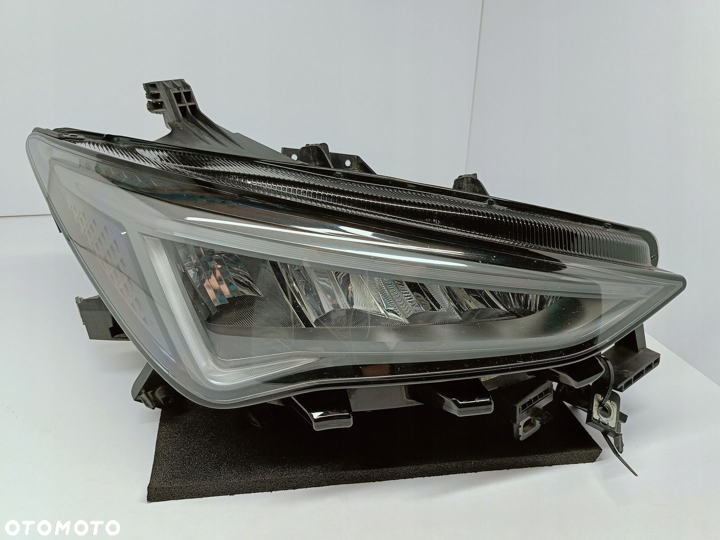 SEAT CUPRA BORN 21- LAMPA PRAWA PRZÓD PRZEDNIA FULL LED EU 10F941008H - 1