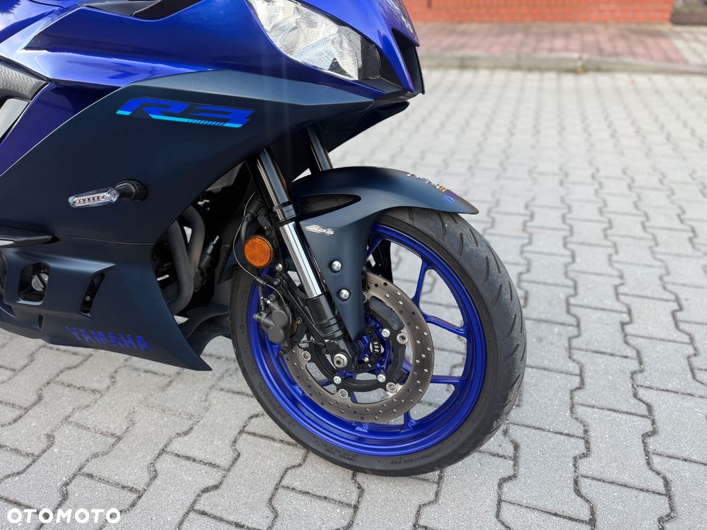 Yamaha R3 - 5