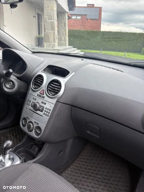 Opel Corsa - 4