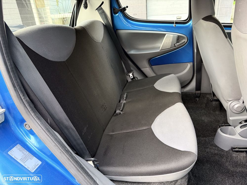 Peugeot 107 1.0 Active - 16