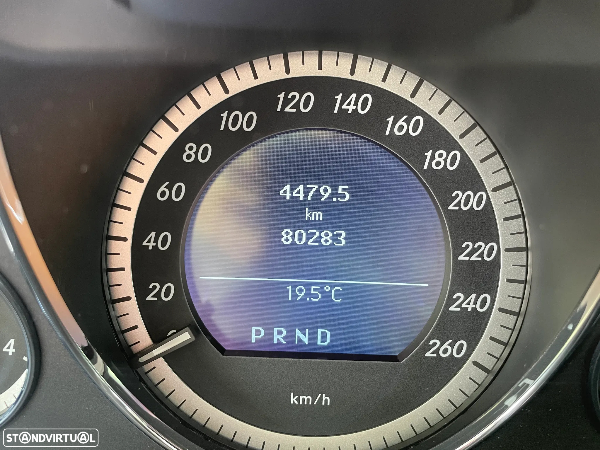 Mercedes-Benz E 250 CDi Elegance BlueEfficiency Auto - 14