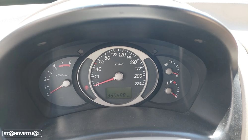 Hyundai Tucson 2.0 CRDi Comfort 2WD - 16