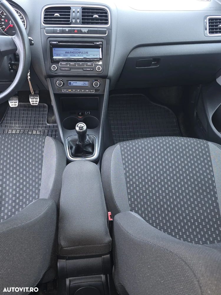 Volkswagen Polo 1.6 TDI Cross - 9