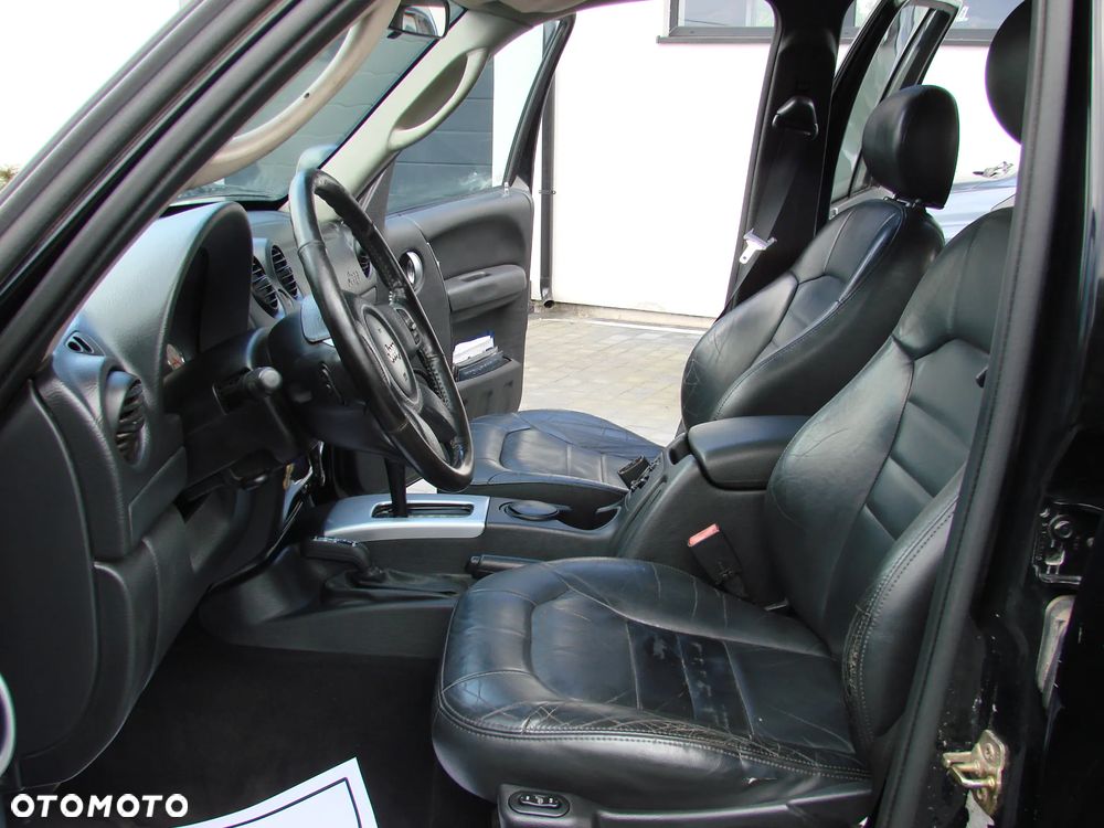 Jeep Cherokee 2.8 CRD Exclusive - 18