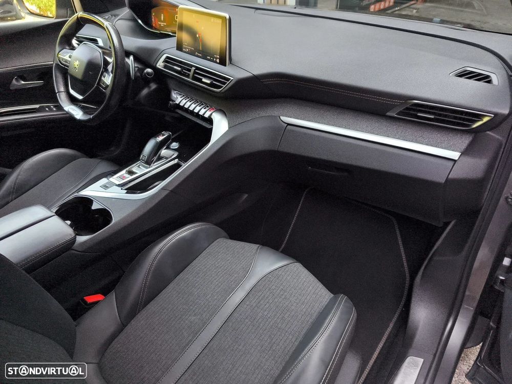 Peugeot 5008 1.5 BlueHDi GT Line EAT8 - 18