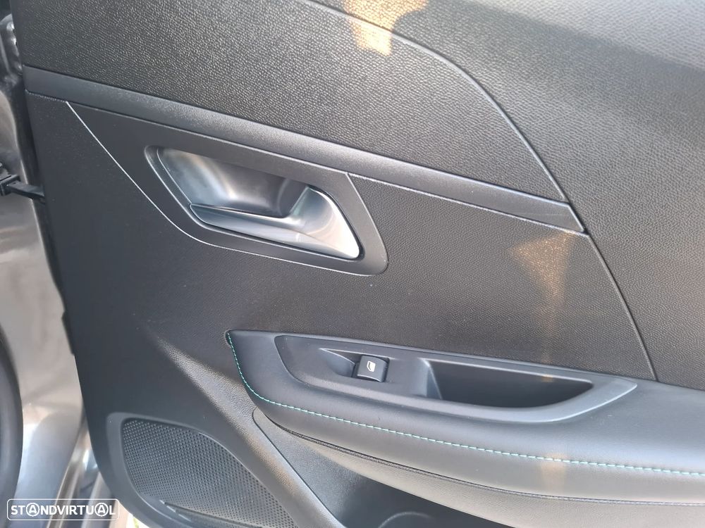 Peugeot 208 PureTech 100 Allure Pack - 37