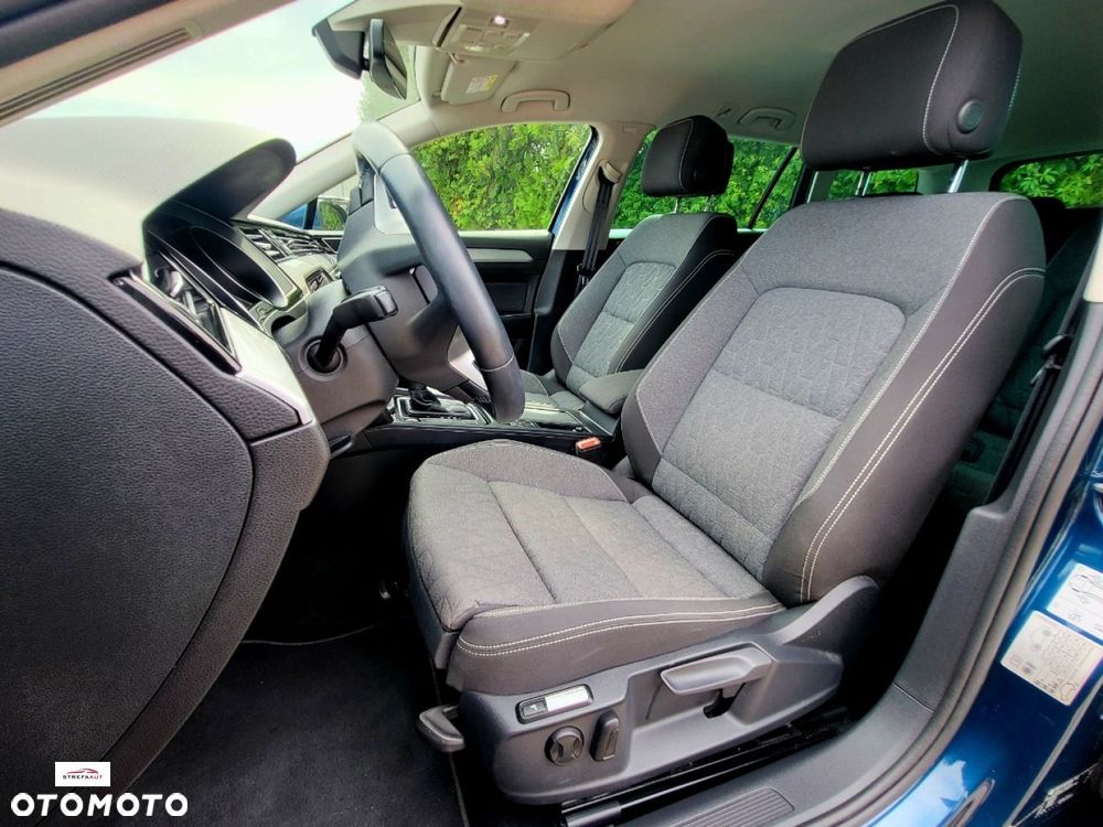 Volkswagen Passat - 5
