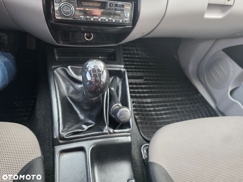 Mitsubishi L200 2.5 DID SC Inform - 29