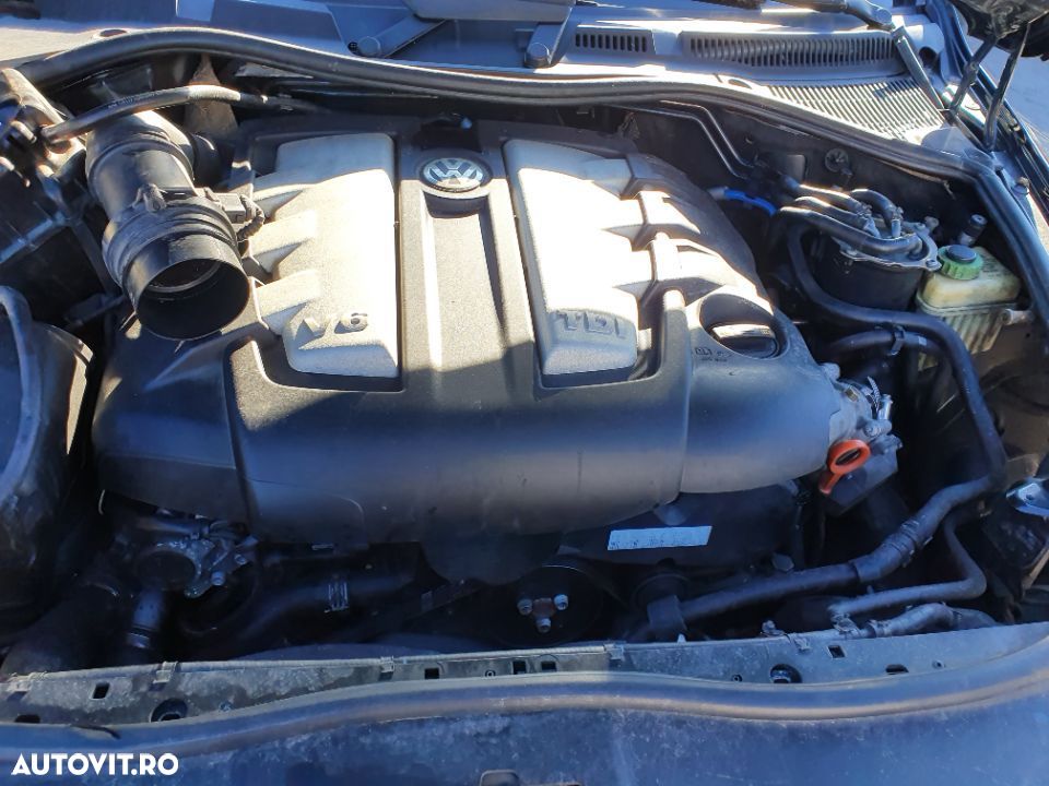 Dezmembram VW Touareg 3.0 BKS - 4
