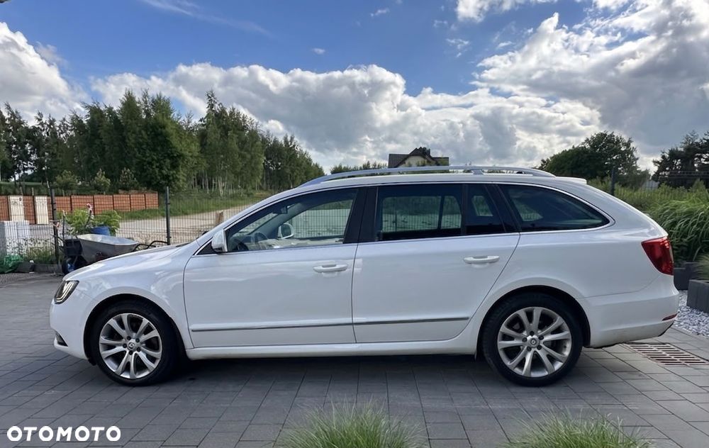 Skoda Superb 2.0 TDI 4x4 Business DSG - 8