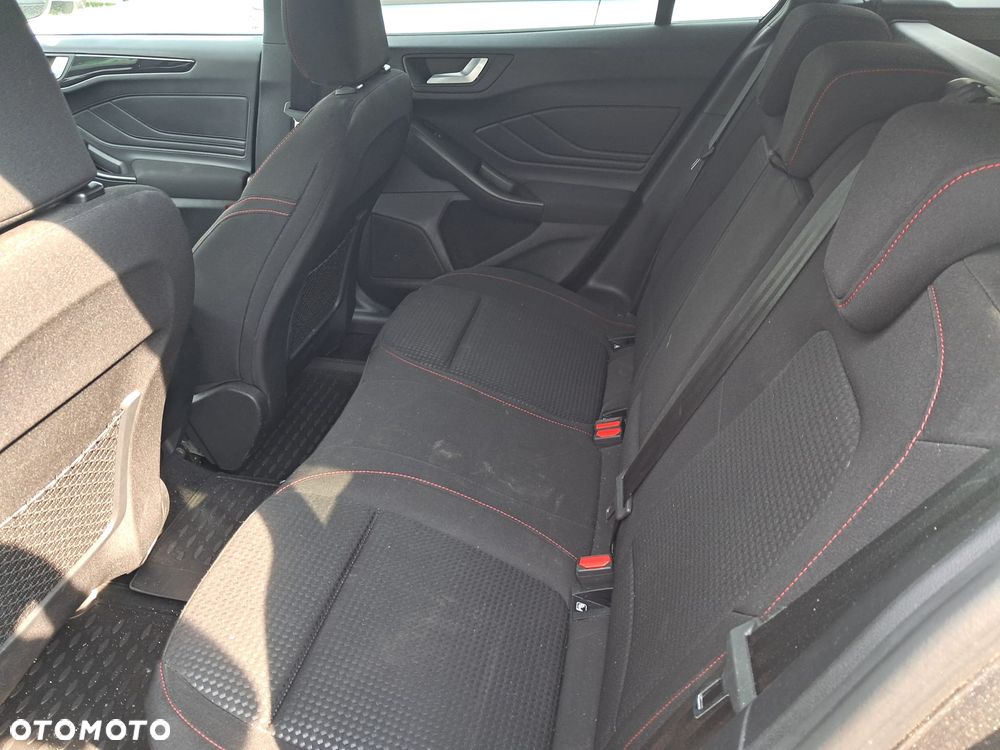 Ford Focus - 19