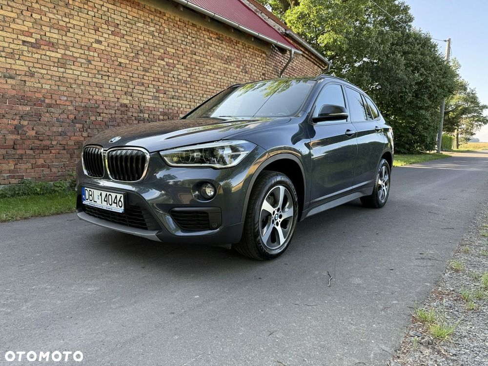BMW X1 sDrive18d - 33