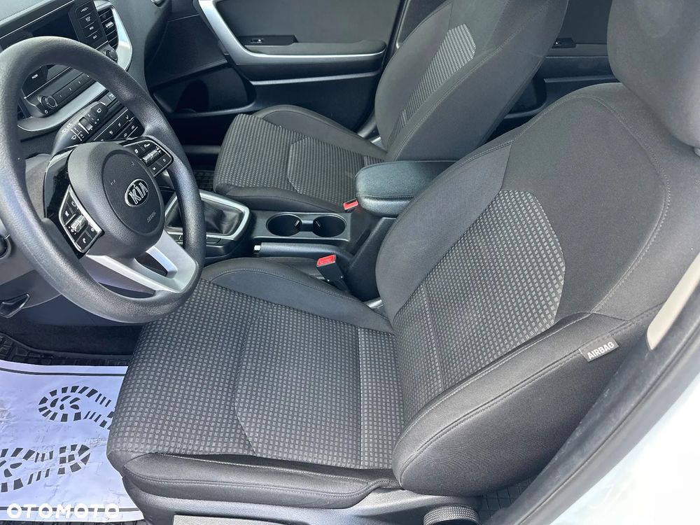 Kia Ceed - 19