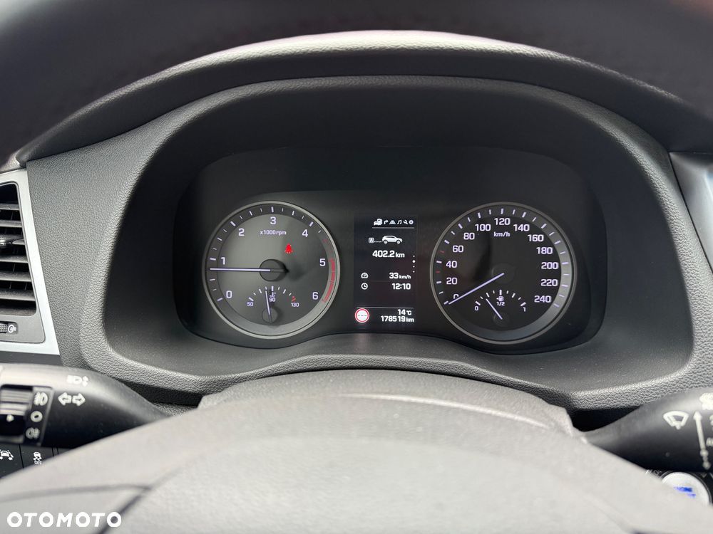 Hyundai Tucson 2.0 CRDi 4WD Advantage - 26