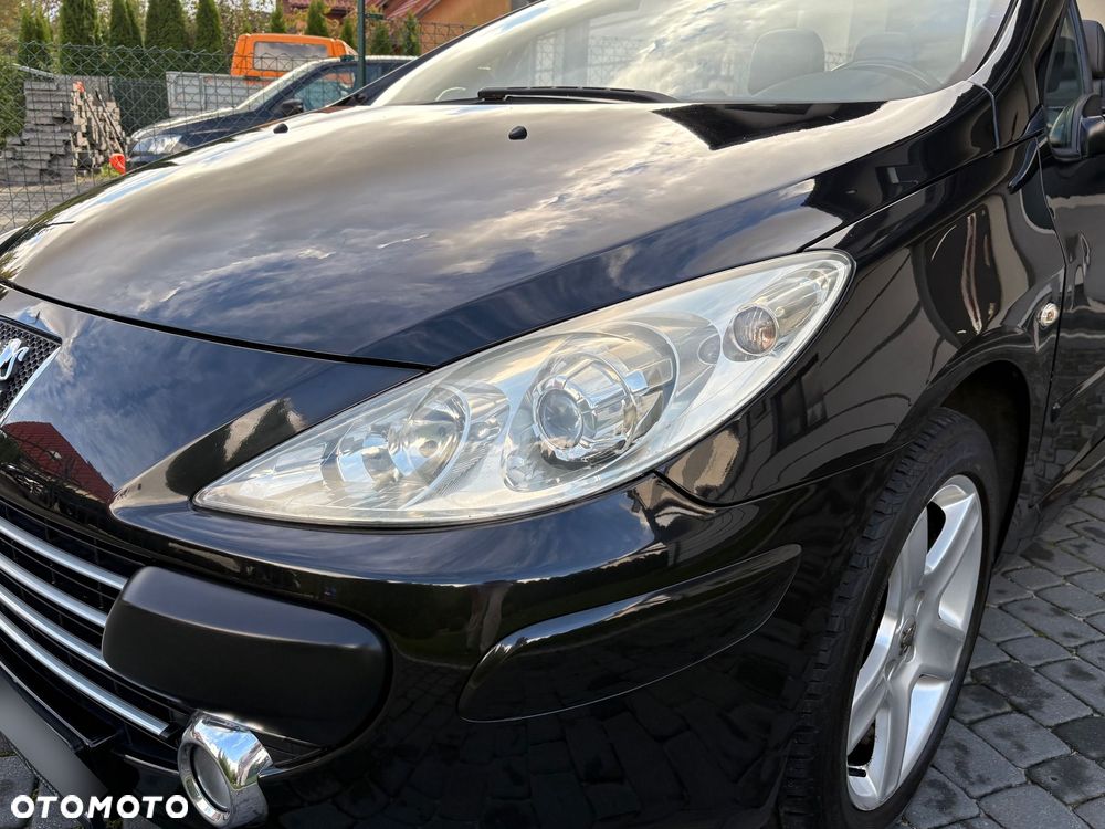 Peugeot 307 CC 2.0 - 21