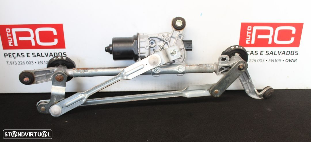 Limpa Para Brisas Nissan Leaf - 2